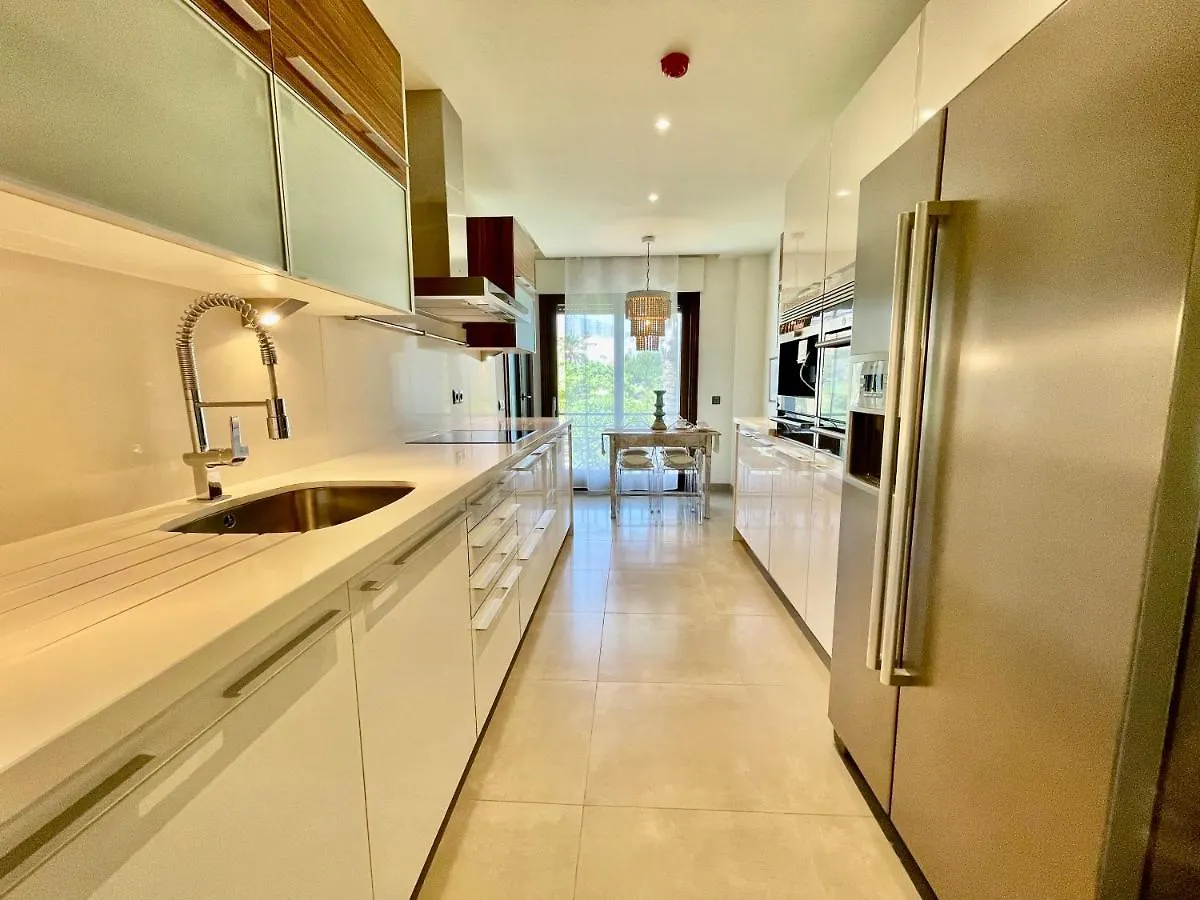 Doncella Beach , Apartamento Con Vistas Al Mar Estepona Apartment